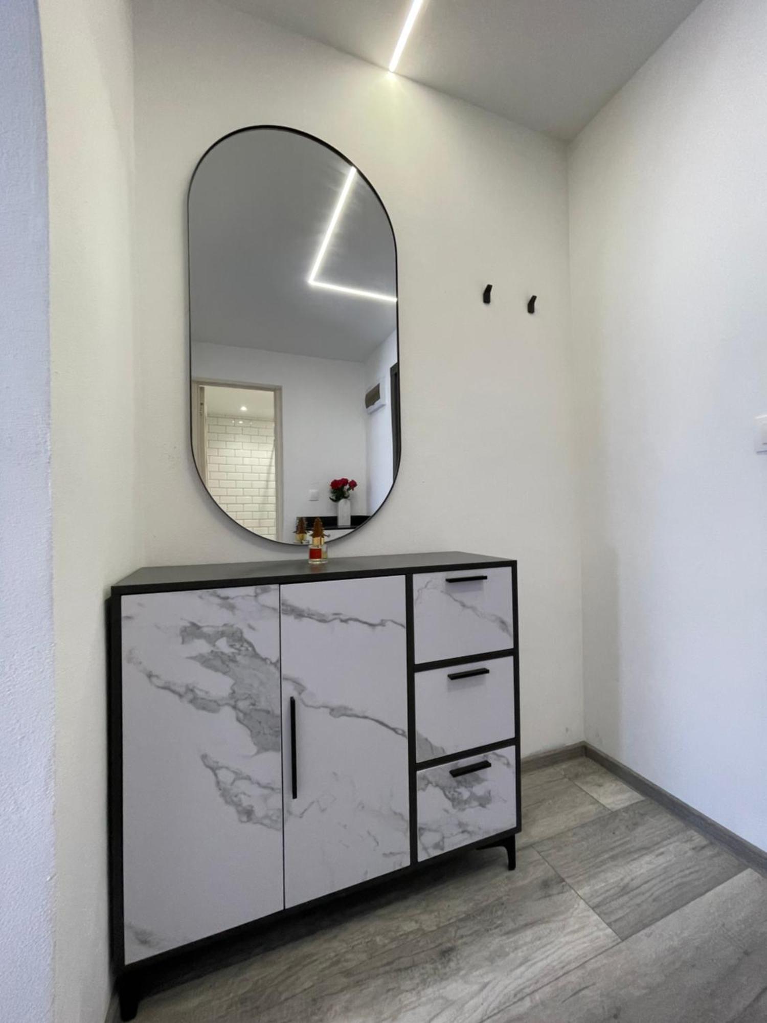 Escape Residence Vişeu de Sus Buitenkant foto